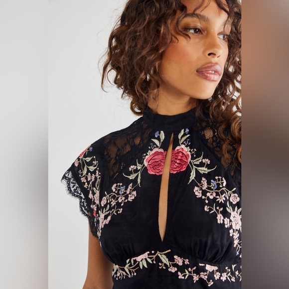 FREE PEOPLE Chiara Embroidered Top - Picture 4 of 9